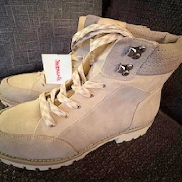 Sole Society Hiking, Combat Boot, Lace Up, Faux Suede, Beige, Size 9 1/2 NWT - Picture 4 of 5